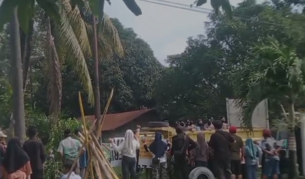 Stop Penggusuran dan Represifitas pada Kelompok Tani Padang Halaban!