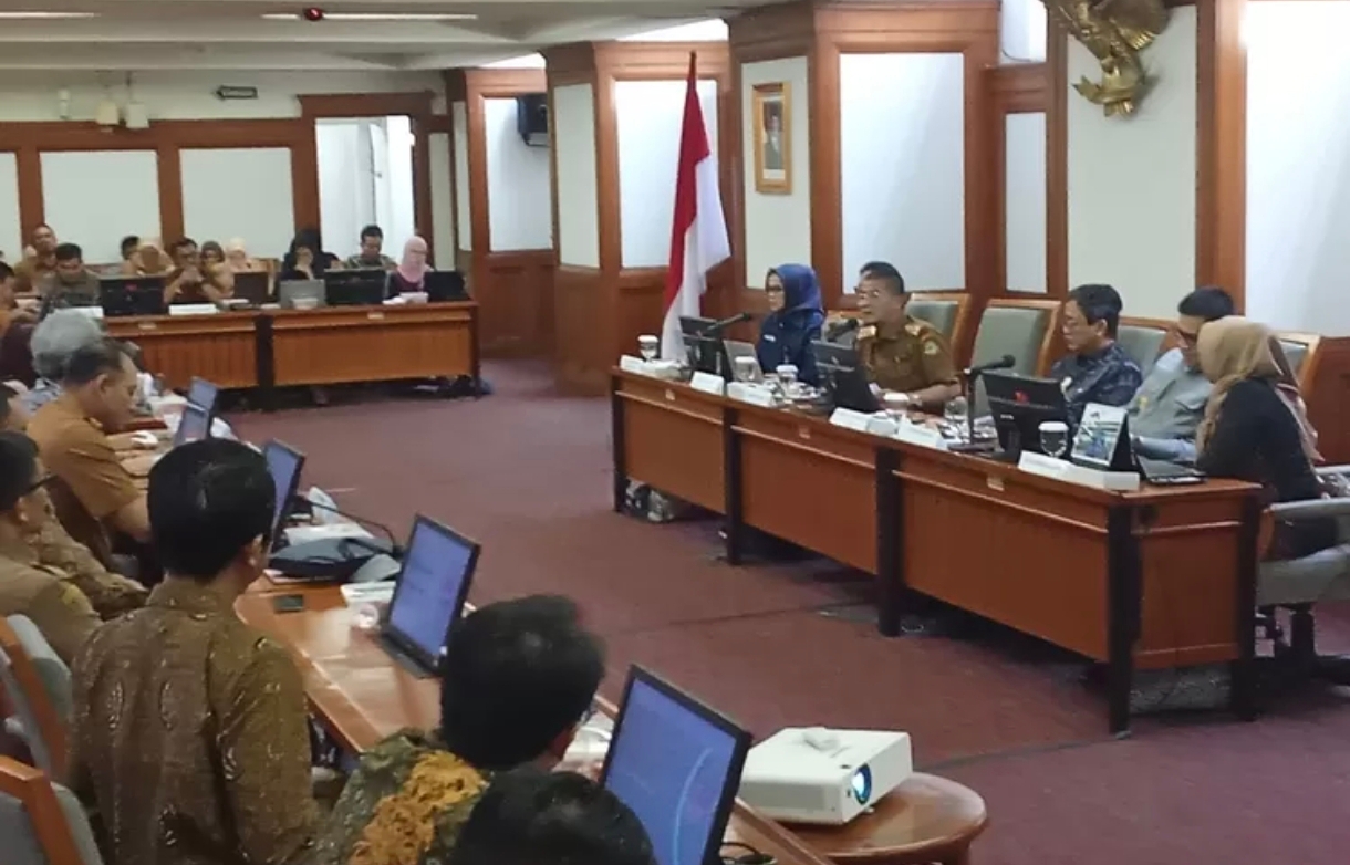 Wagub Jabar Ajak Masyarakat Ikut Uji Publik RUU Ketahanan Siber, Pastikan Regulasi Digital Aman dan Inklusif