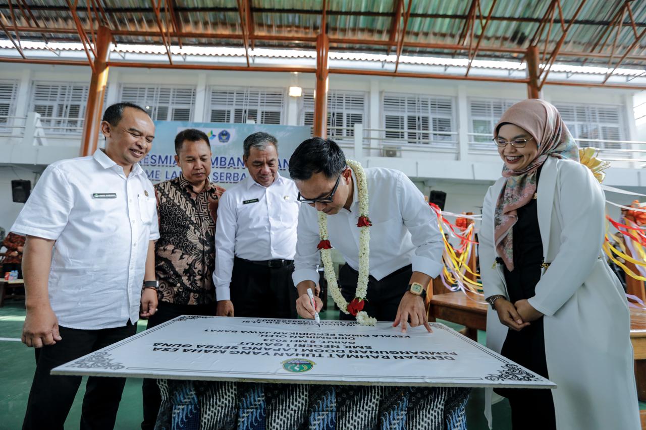 Kadisdik Jabar Resmikan Dome Lapangan Serbaguna SMKN 1 Garut