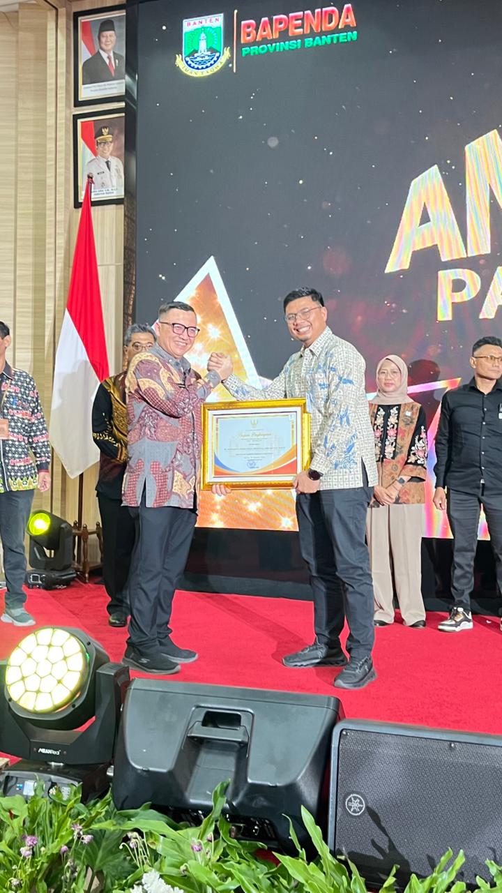 Dukung Pembangunan Daerah, Pertamina Patra Niaga RJBB Raih Penghargaan Pajak Terbesar dari Gubernur Banten