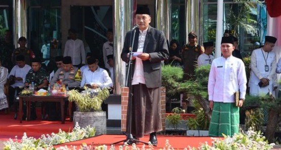 Pemkab Karawang Gelar Peringatan Hari Santri 2024, Pjs Bupati: Berkontribusi Membangun Masa Depan Bangsa