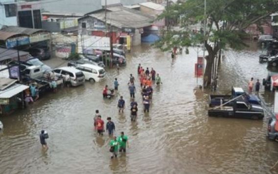 Bencana Banjir Terjang Sumedang, Lansia Berusia 60 Tahun Meninggal Dunia