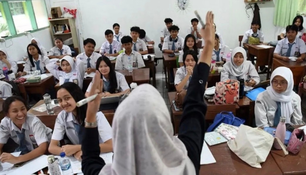 Rombel 50 Siswa: Kebijakan Disdik Jabar yang Berujung Kekacauan