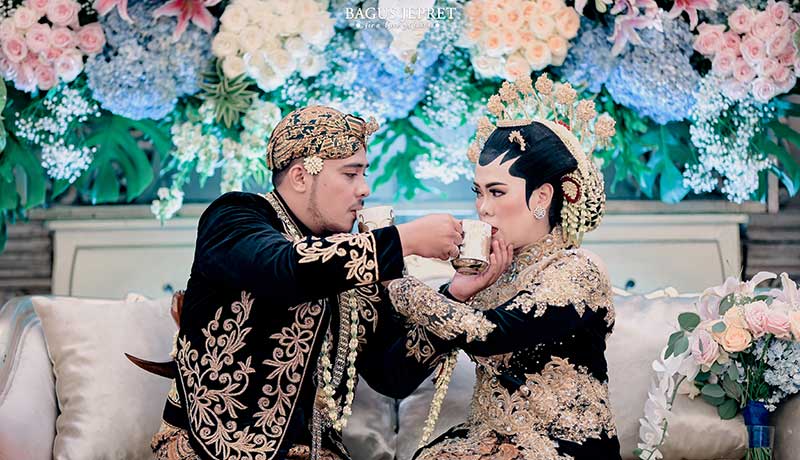 9 Tahapan Prosesi Akad Nikah Adat Jawa, Sarat akan Doa dan Makna Mendalam