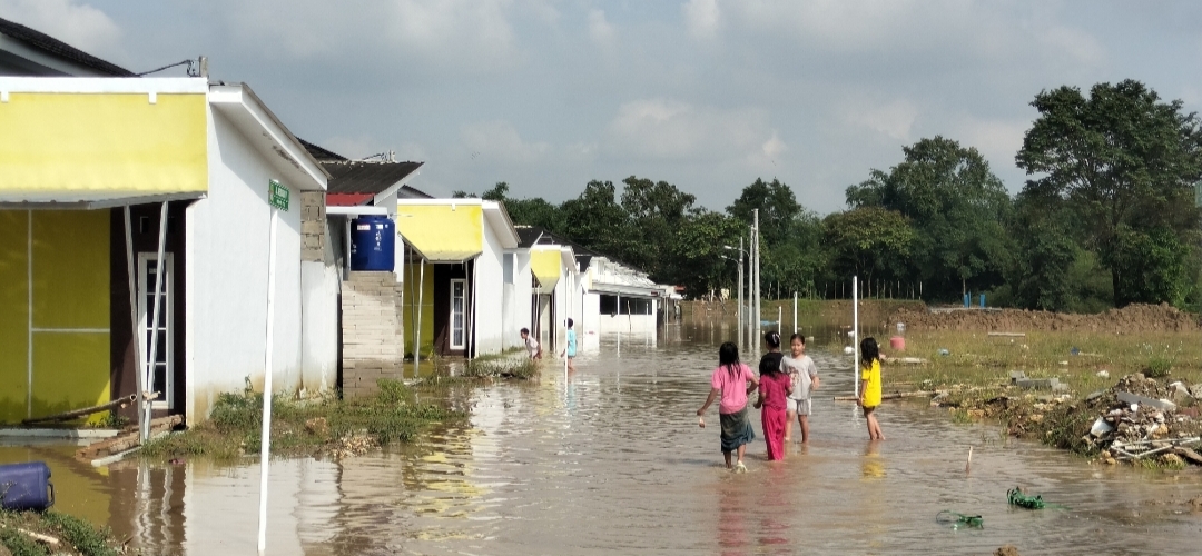 Diguyur Hujan Lebat, Perumahan The Arthera Hill Serang Baru Kembali Terendam Banjir