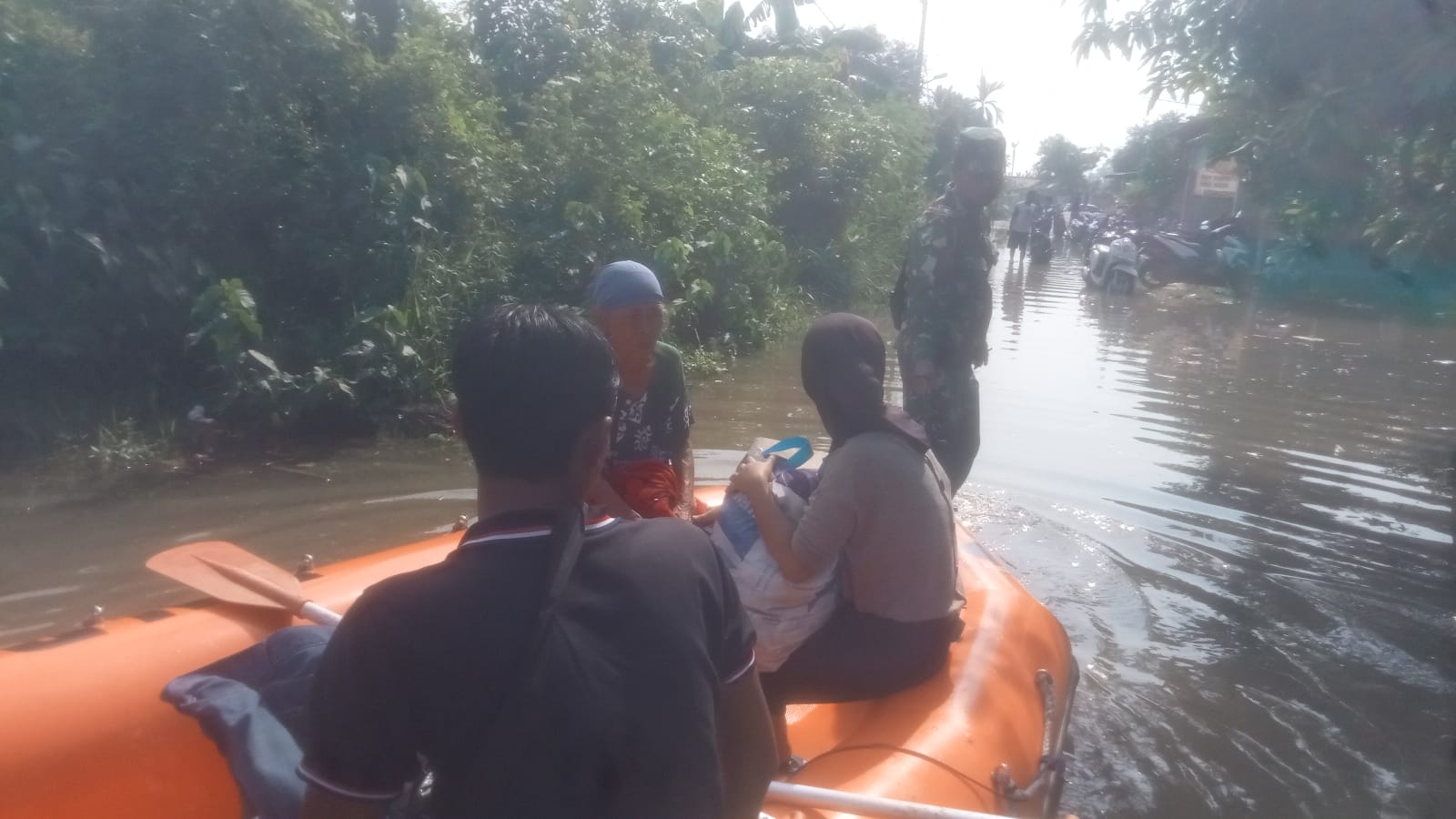 Hujan Deras, Ratusan Rumah di Desa Karangligar Terendam Banjir, Lebih dari 200 KK Mengungsi