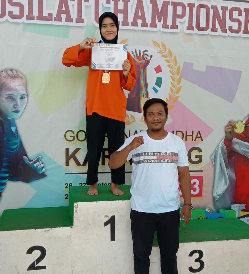 Siswa Smanet Borong Tiga Emas di Kejurda Pencak Silat Yosilat Championship 2023