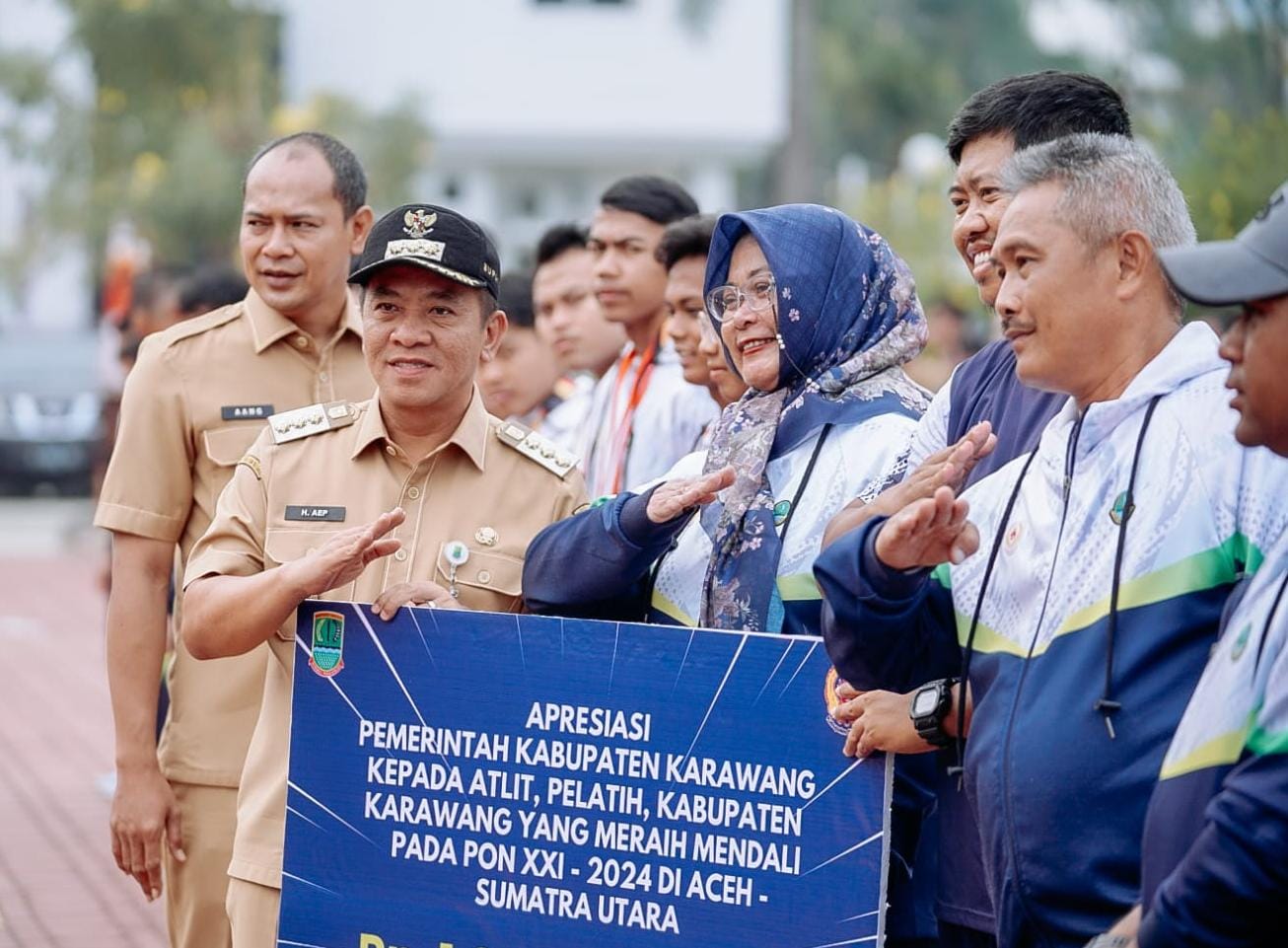 Atlet Asal Karawang Sukses Raih Medali PON Aceh-Sumut, Bupati Karawang Beri Bonus 