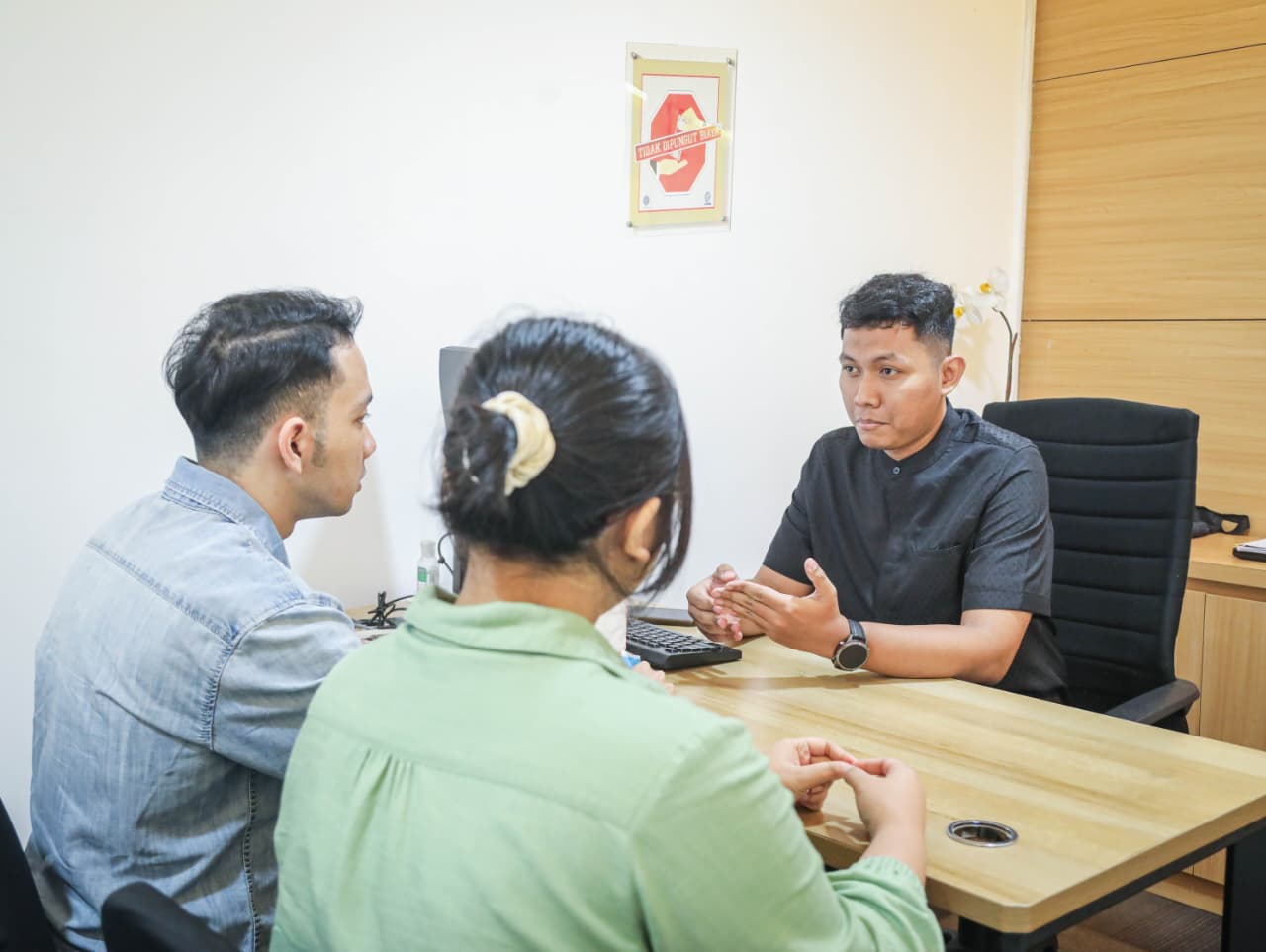 THR Macet Lapor Posko Kemnaker, Begini Jawaban dan Solusinya