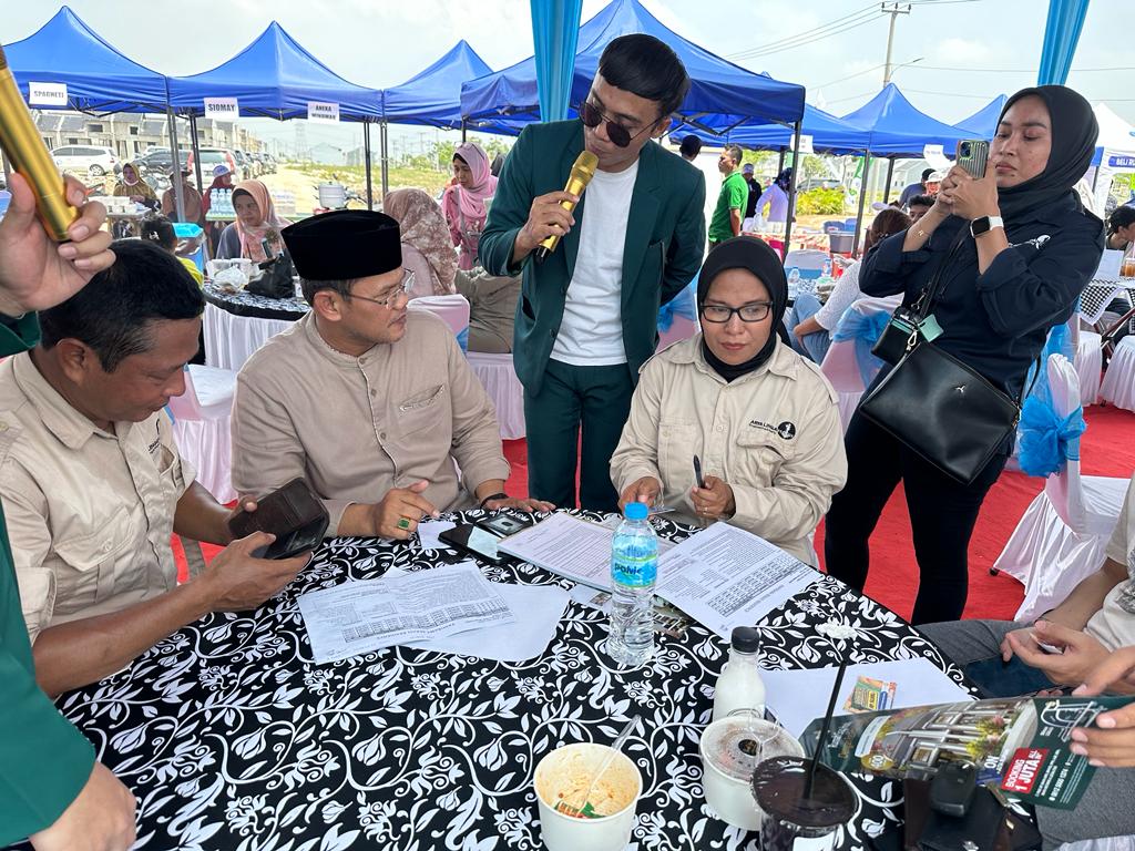 Open House, Panorama Bekasi Residence Ajak Konsumen Makan Durian