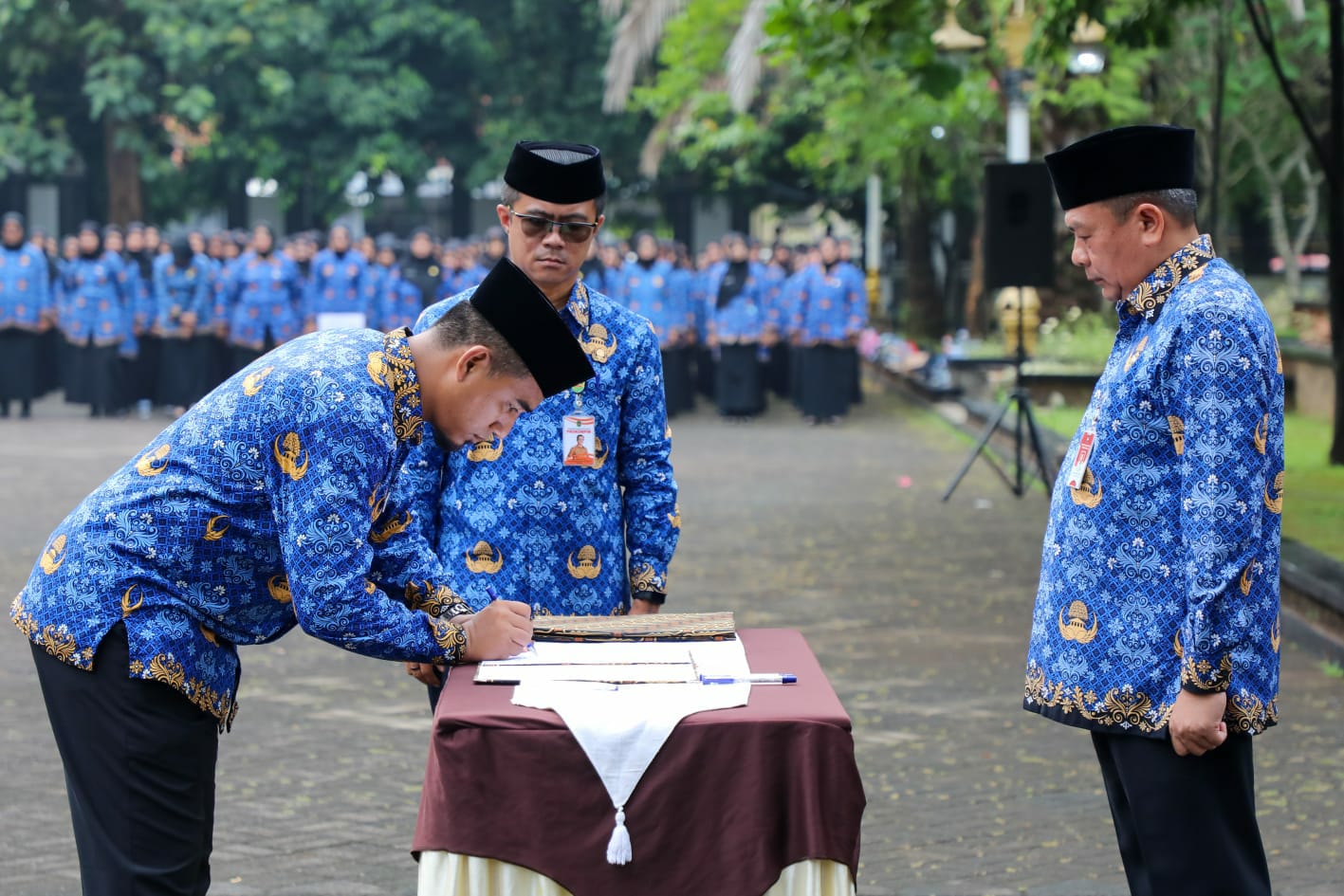 Pj Bupati Purwakarta Lantik PPPK Terbanyak dalam Sejarah, Ingatkan ASN untuk Layani Masyarakat dengan Baik