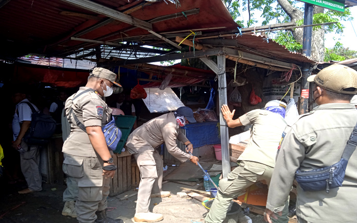 Pemindahan Pedagang Pasar FamilyMart Berakhir Kondusif, Pemerintah Janji Bersihkan PKL