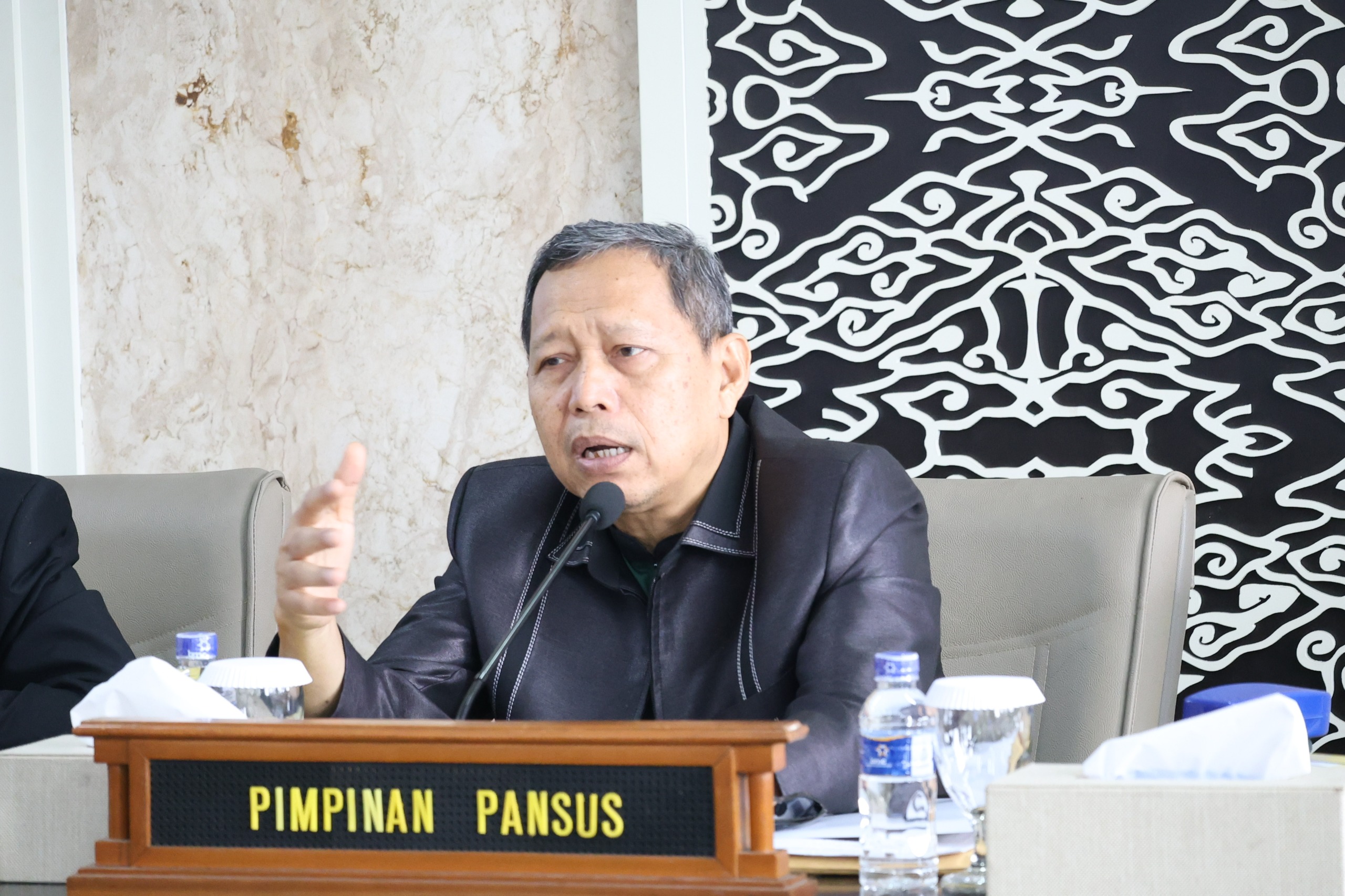 Pansus I Bahas Pasar Per Pasal Peraturan DPRD Jabar tentang Tata Tertib Dewan