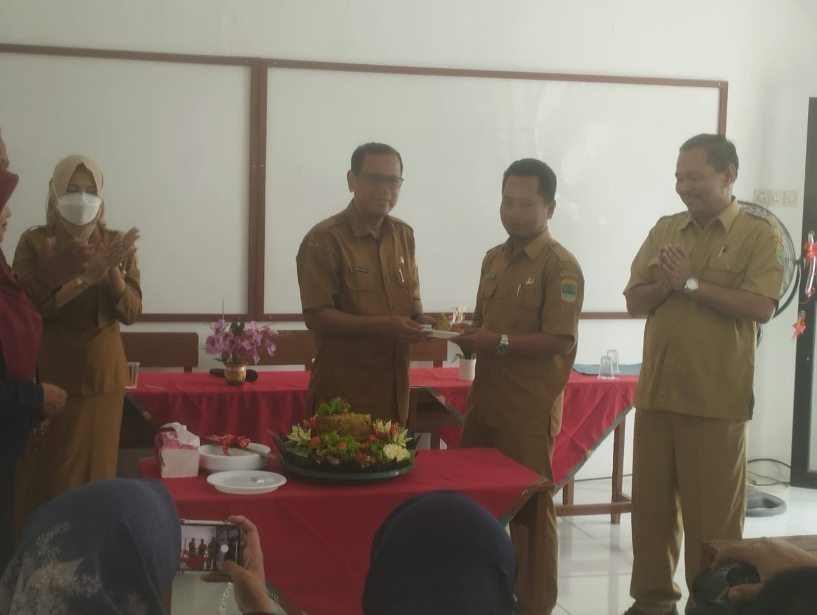 SMPN 5 Karawang Barat Resmikan 14 Ruang Kelas dan Fasilitas Baru