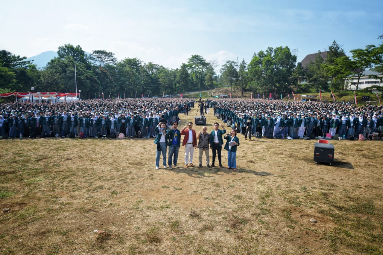 Kang Emil Sampaikan Wejangan Motivasi kepada Ribuan Mahasiswa ITB