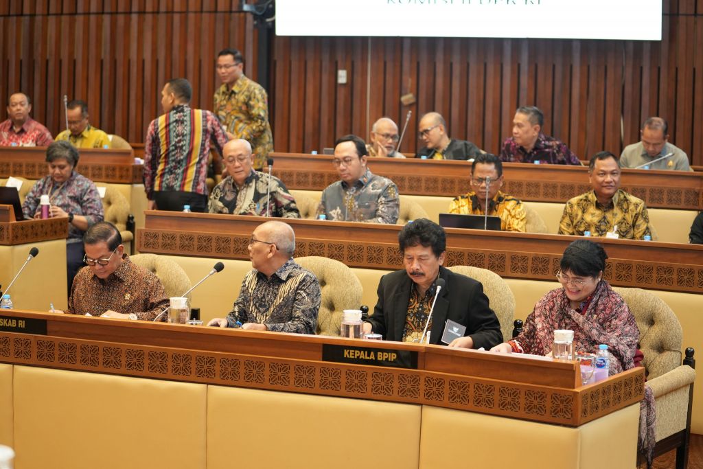 Hadiri Rapat Kerja dan RDP, Komisi II DPR RI Apresiasi-Dorong Perkuat Kelembagaan BPIP