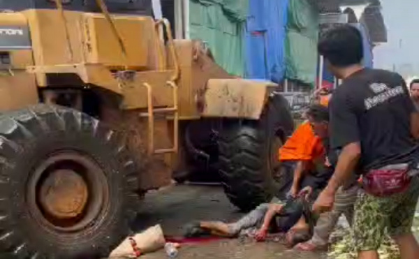 Tragis, Kuli Panggul Tertabrak Buldozer di Pasar Induk Cibitung