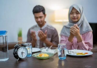 7 Resiko Yang Bisa Saja Terjadi Saat Ibu Hamil Tidak Sahur Untuk Puasa