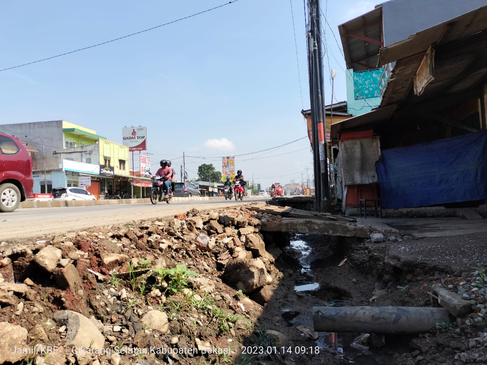 Mangkrak, Kades Abah Kunang Minta Pembangunan Jalan Ma'mun Nawawi Tidak Asal jadi