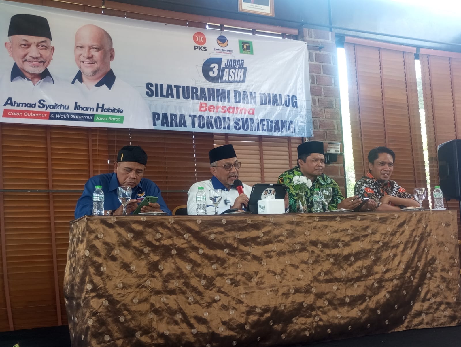 Cagub Jabar Ahmad Syaikhu Bahas Masalah Pertanian Bersama Tokoh Masyarakat Sumedang