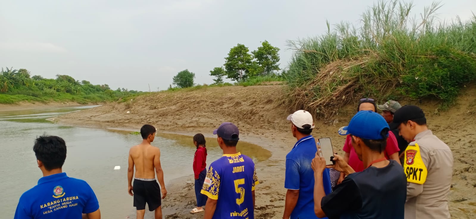 Bocah Berusia 7 Tahun Menghilang Tenggelam Sejak Seminggu di Sungai Citarum, Hingga Kini Belum Ditemukan 