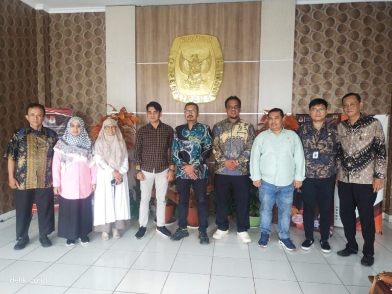 DPRD Karawang Sambangi KPU dan Sebut Jamin Netralitas