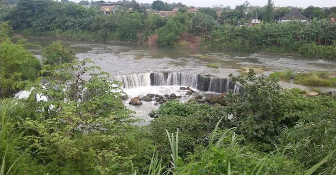 Wisata Curug Parigi yang ada di Bantargebang Bekasi, Mirip Niagara Mini di Jepang