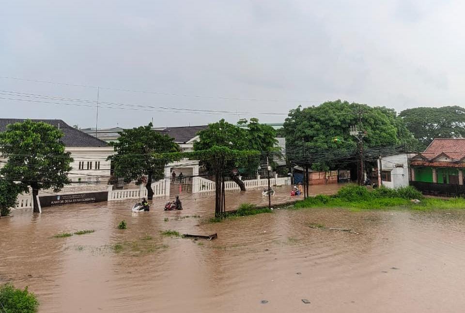 Hari Ketiga Ramadan, 4.373 KK di Kabupaten Bekasi Masih Dikepung Banjir dan Longsor