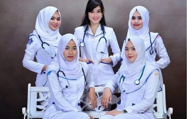 7 Tips Sukses Kuliah untuk Mahasiswa Jurusan Keperawatan, Siapkan Karir di Masa Depan