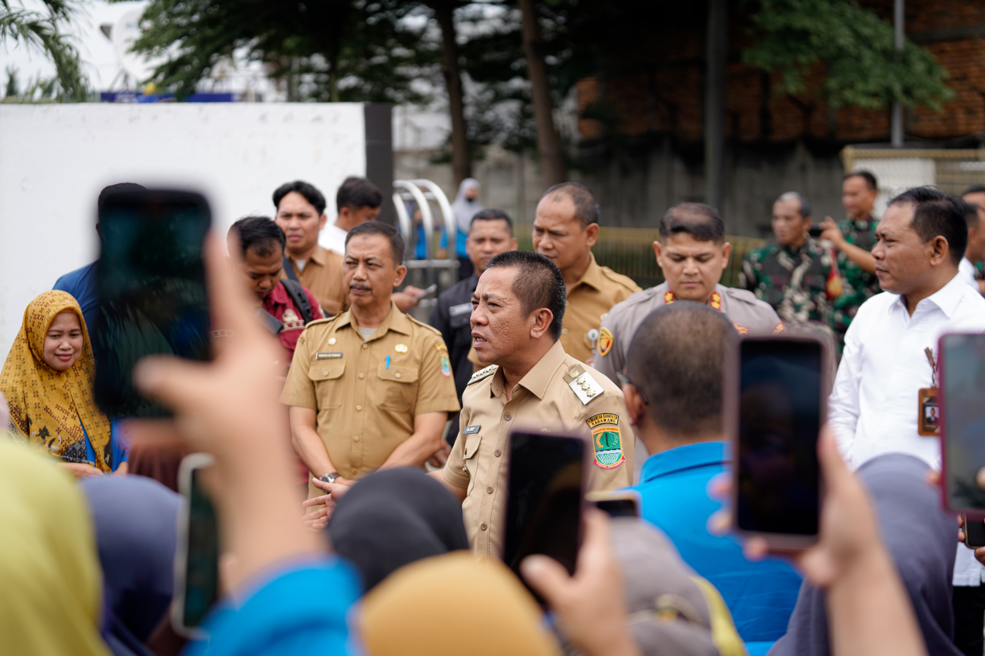 Sidak ke Chang Shin, Bupati Aep Minta Pekan Depan Gerbang Belakang Kembali Dibuka