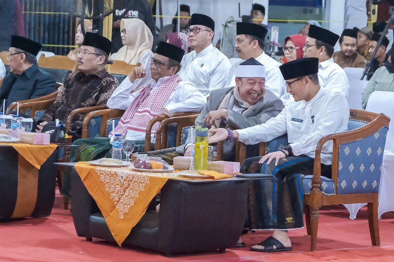 Mahfud hingga Sandiaga Uno Hadiri Haul Almarhumin Pondok Buntet Pesantren Cirebon 