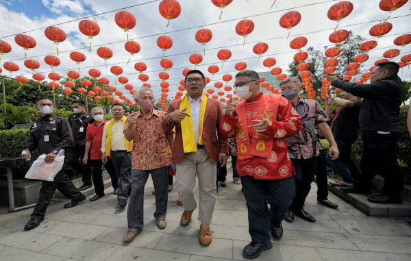 Kunjungi Tapekong Tertua di Bandung, RK : Perayaan Imlek di Jabar Aman dan Kondusif