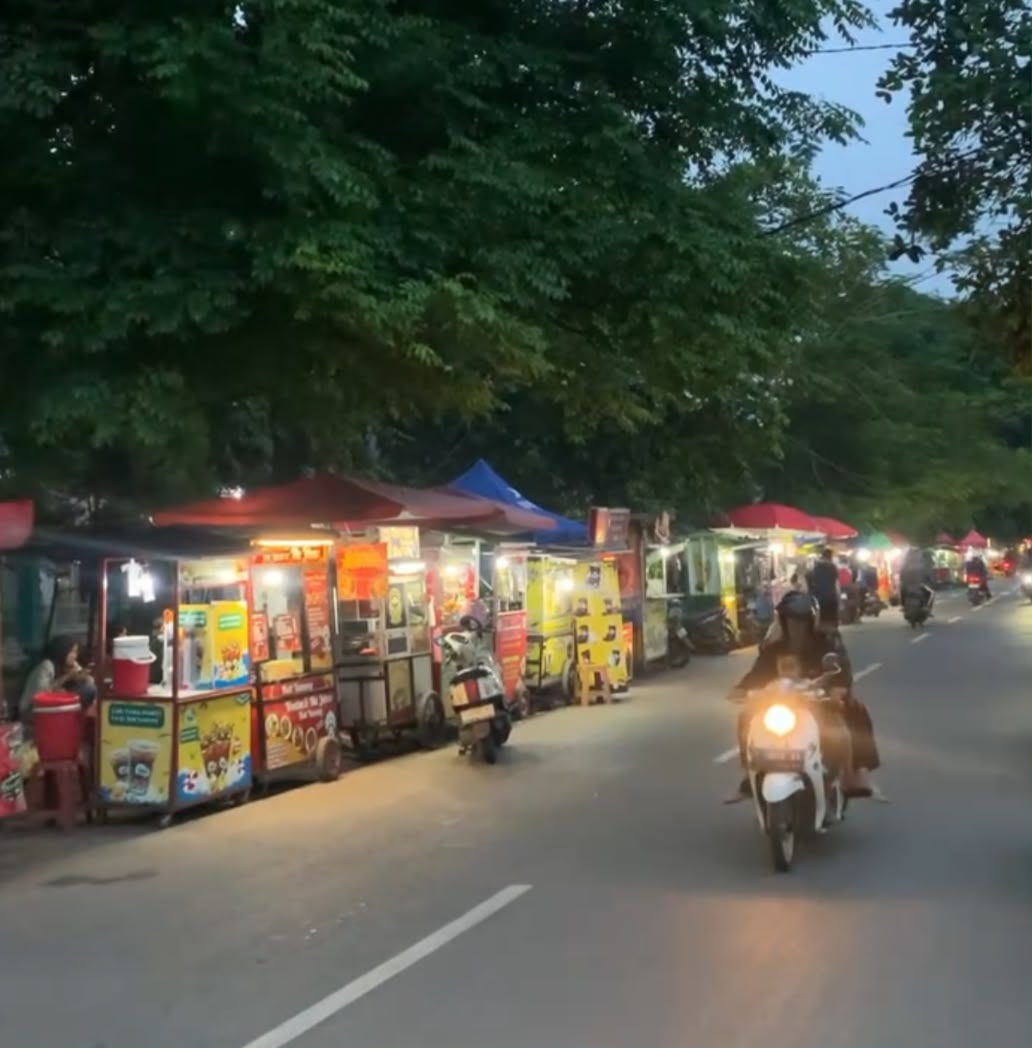 Lagi Lapar tapi Dompet Tipis? Ini 5 Jajanan Murah di Karangpawitan