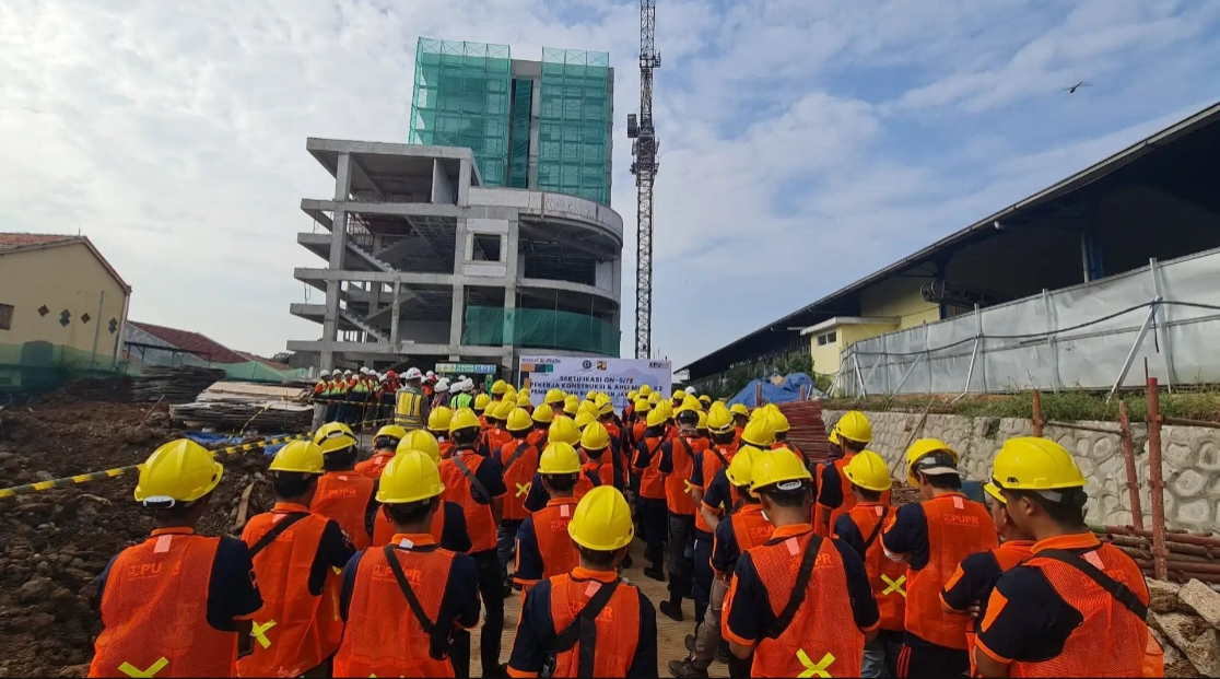 Pemerintah Bekasi Perkuat Perlindungan untuk Pekerja Konstruksi