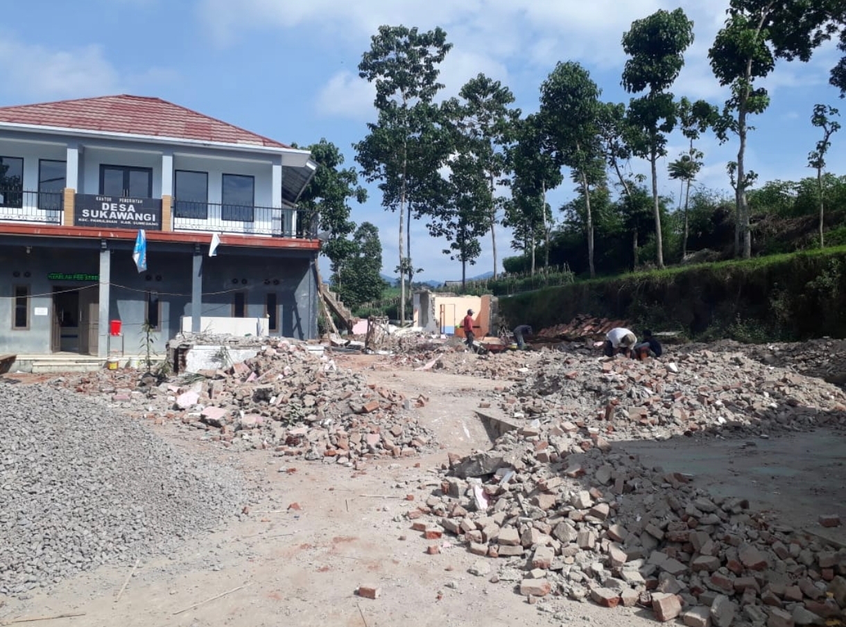 Pembangunan Gedung Serbaguna di Sukawangi Capai 40 Persen