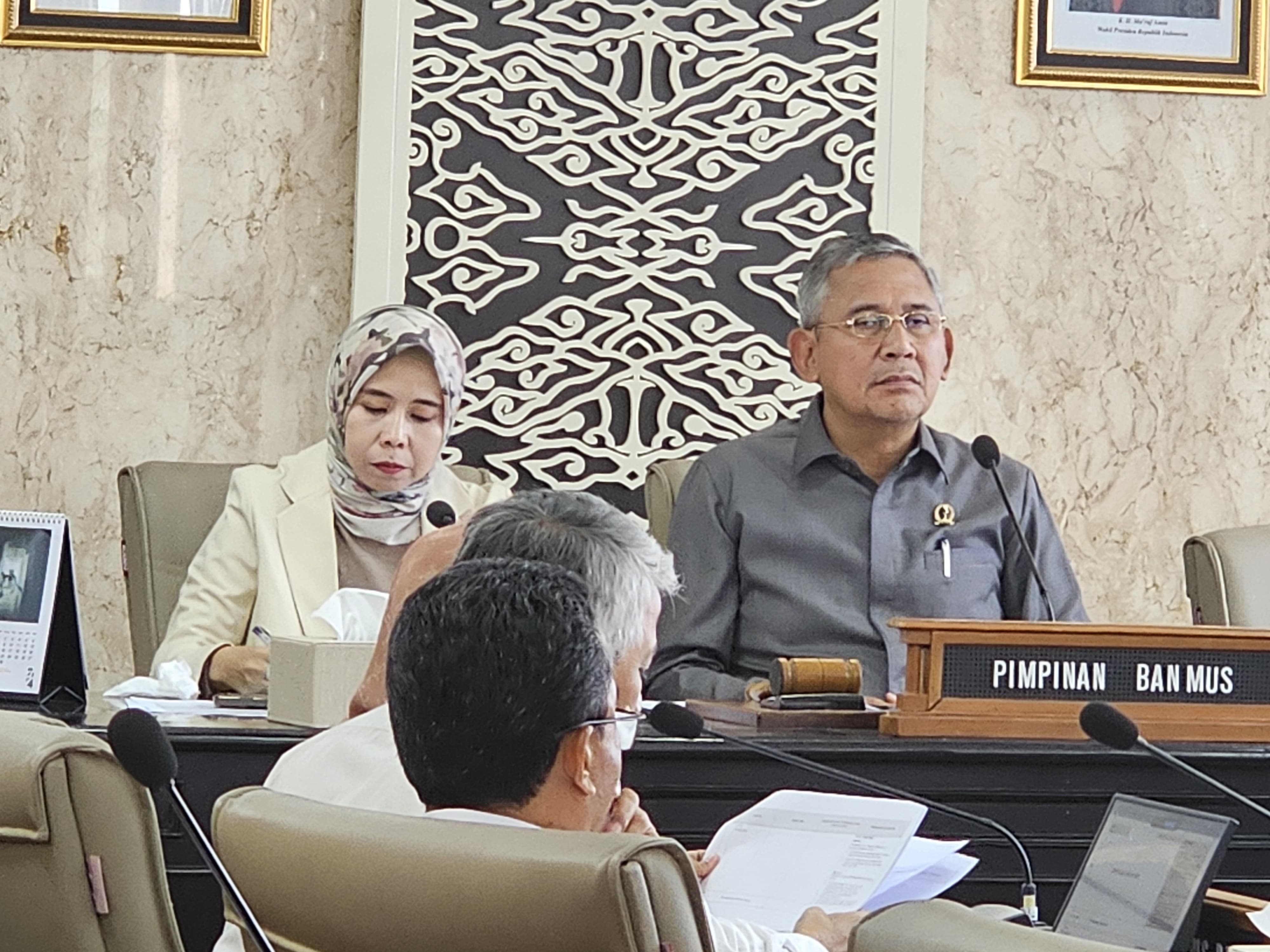 Rapat Bansus, Tiga Ranperda Yang Diusulkan Menjadi Prakarsa DPRD Jawa Barat
