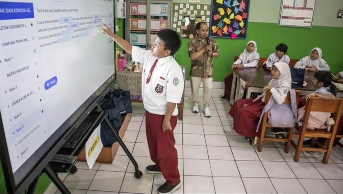 Sekolah di Jawa Barat Mulai Terapkan Kurikulum Berbasis Digital