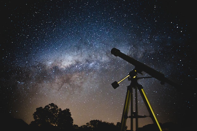 Jejak Peradaban di Langit: Perkembangan Awal Ilmu Astronomi, Kini Jadi Paling Diminati