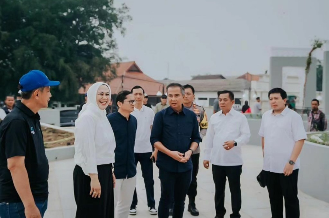 Wajah Baru Alun-alun Karawang, Pj Gubernur Jabar Bey Beri Tips Khusus Kelolanya Biar Tetap Nyaman