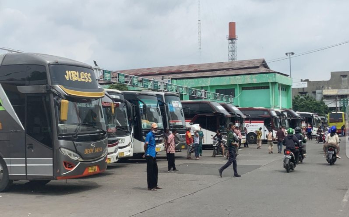 Arus Kedatangan Penumpang di Terminal Bekasi Mulai Meningkat Jelang Libur Nataru