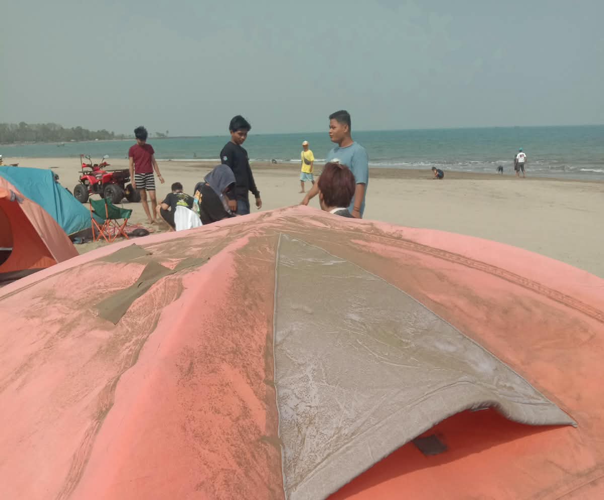 Erupsi Gunung Anak Krakatau Bikin Empat Bandara Ditutup Sementara, Ini Daerah Terdampak
