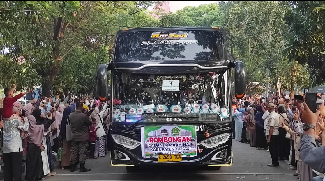 Pelepasan Jamaah Haji di Bantargebang Berlangsung Khidmat