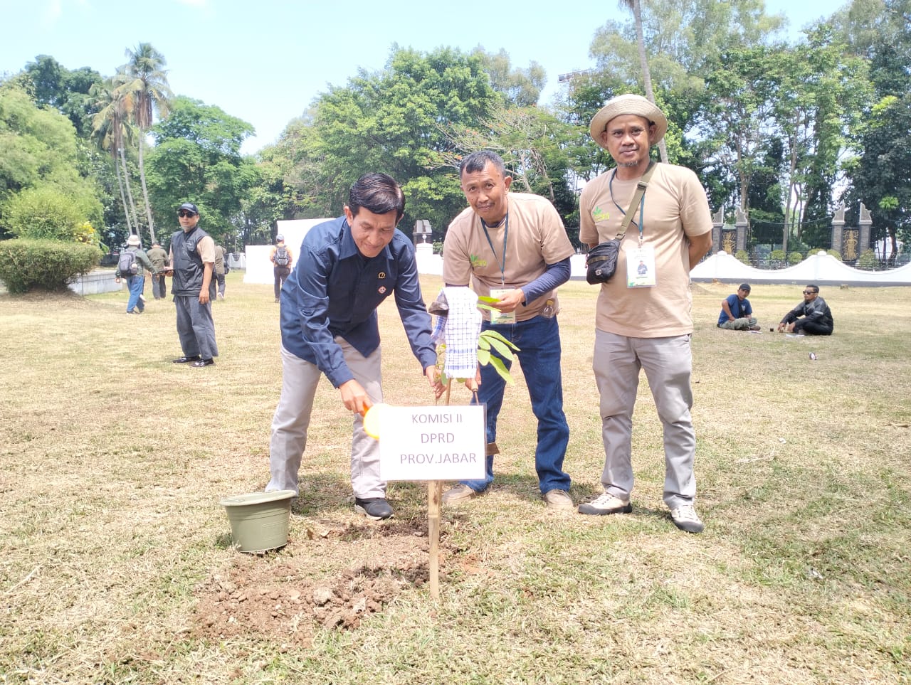 Budiwanto Hadiri Gelaran Pasar Pasisian Leuweung: Bersama Melestarikan Hutan dan Mensejahterakan Masyarakat