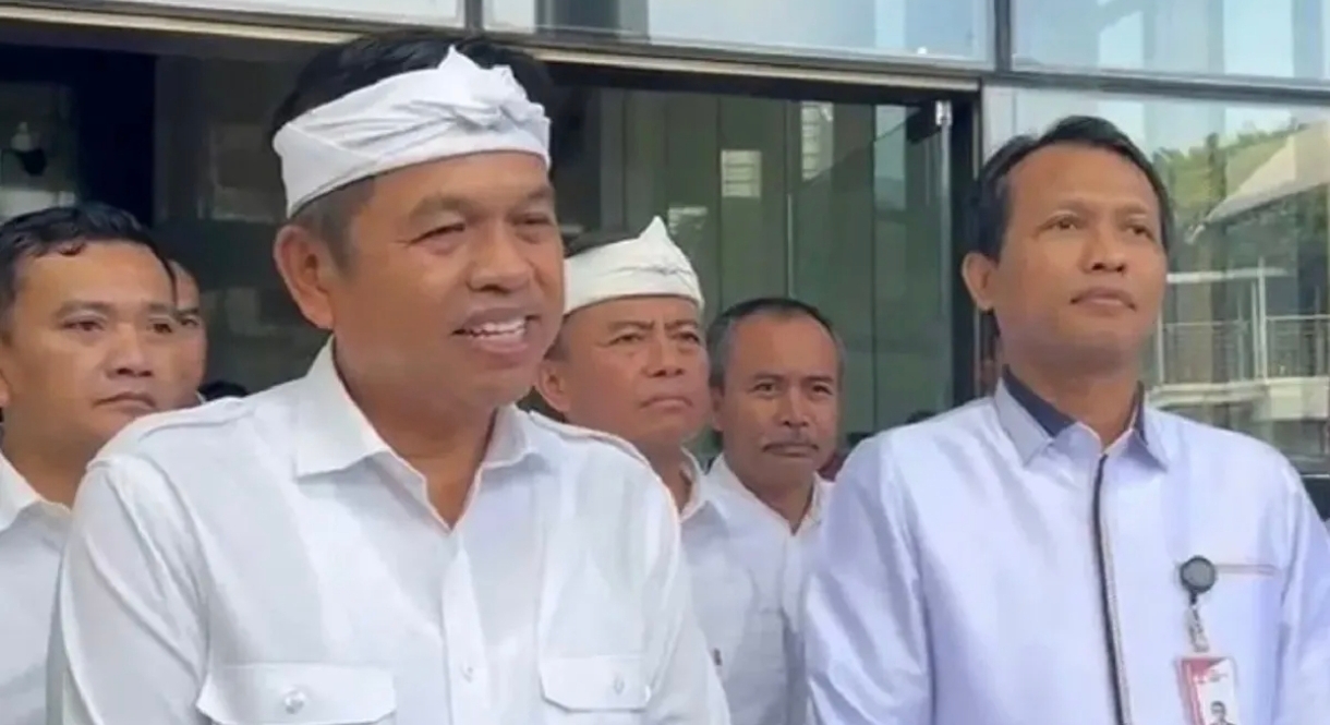 Gubernur Dedi Mulyadi Tindak Cepat Pulangkan Pekerja Jabar yang Terdampar di Batam