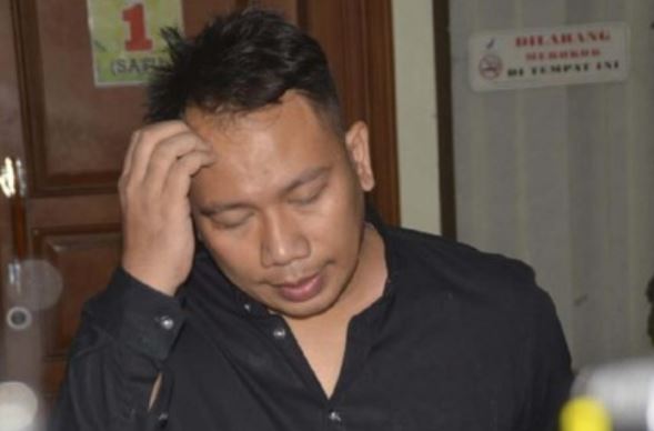 Diduga Tipu Orang Karawang, Selebritas Vicky Prasetyo Dilaporkan ke Polisi