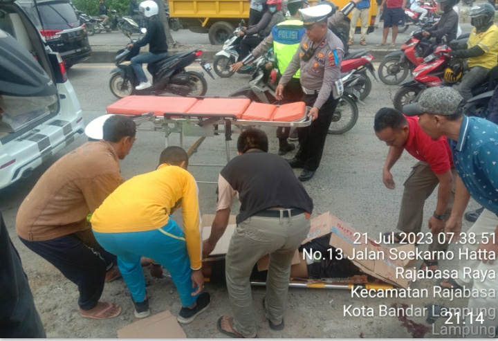 Tragis, Bos Rumah Makan dan Anaknya di Lampung Tewas Terlindas Truk