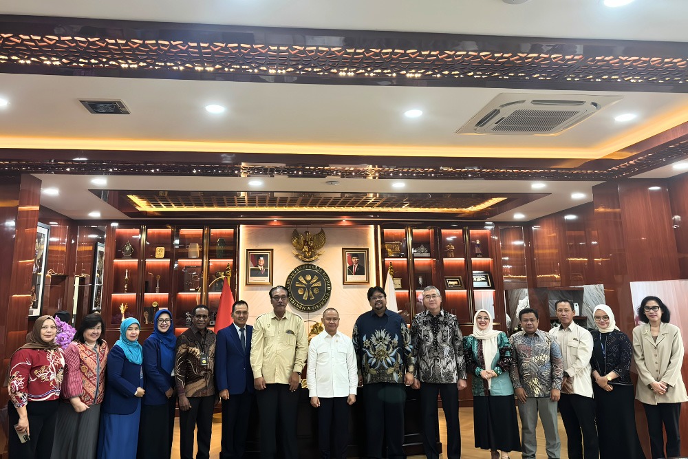 Universitas Esa Unggul Gandeng KemenP2MI Resmikan Migrant Center, Siapkan Talenta Kesehatan untuk Pasar Global