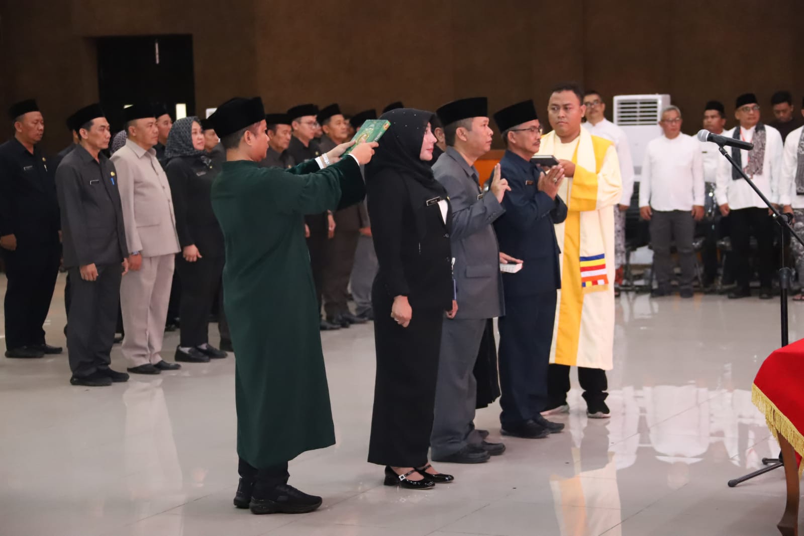 Pj Bupati Bekasi Lantik 40 Pejabat Administrator dan Pengawas