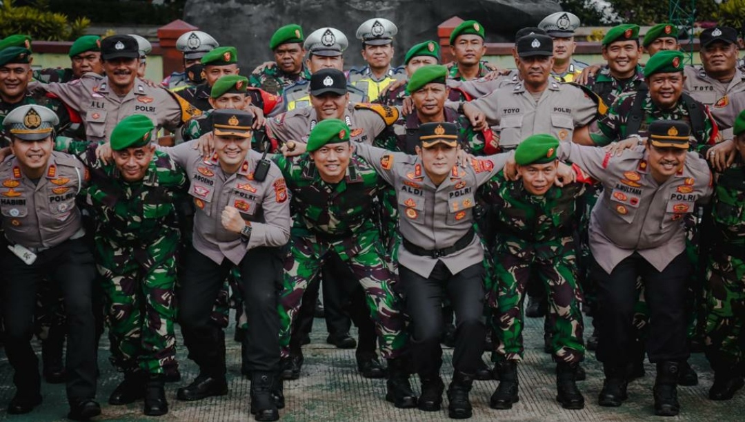 Polres Karawang- Kodim 0604 Solid dan Bersinergi Hadapi  Gangguan Kamtibmas 