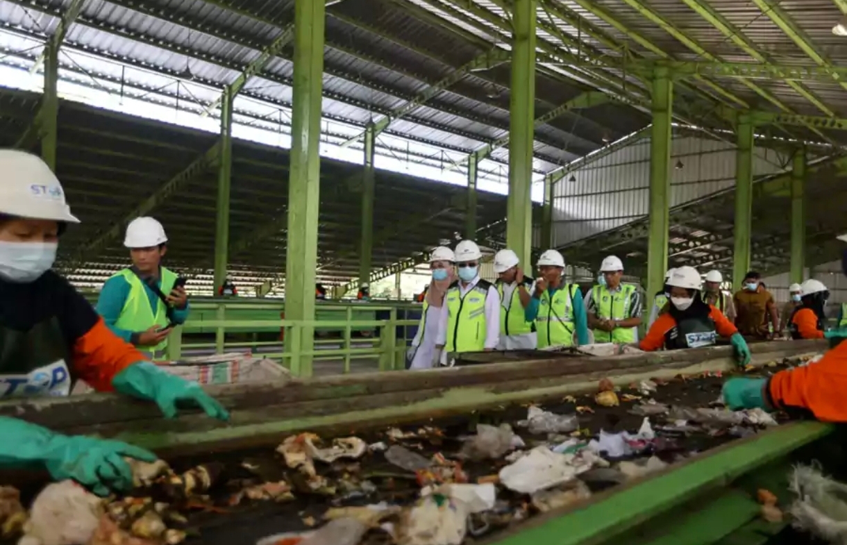 DCKTR Kabupaten Bekasi Rampungkan 12 TPS 3R Untuk Tekan Timbunan Sampah